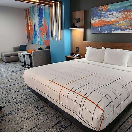 La Quinta Inn & Suites By Wyndham Austin South Exteriör bild