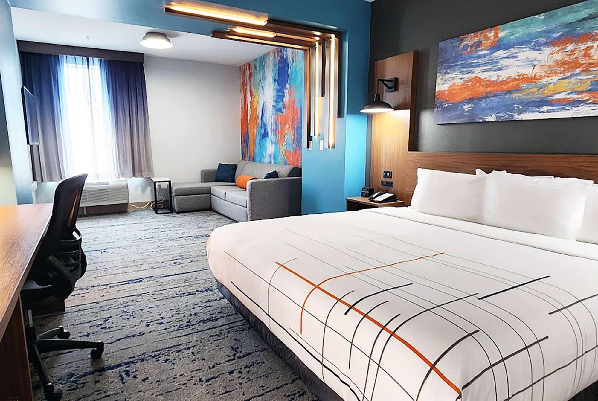 La Quinta Inn & Suites By Wyndham Austin South Exteriör bild