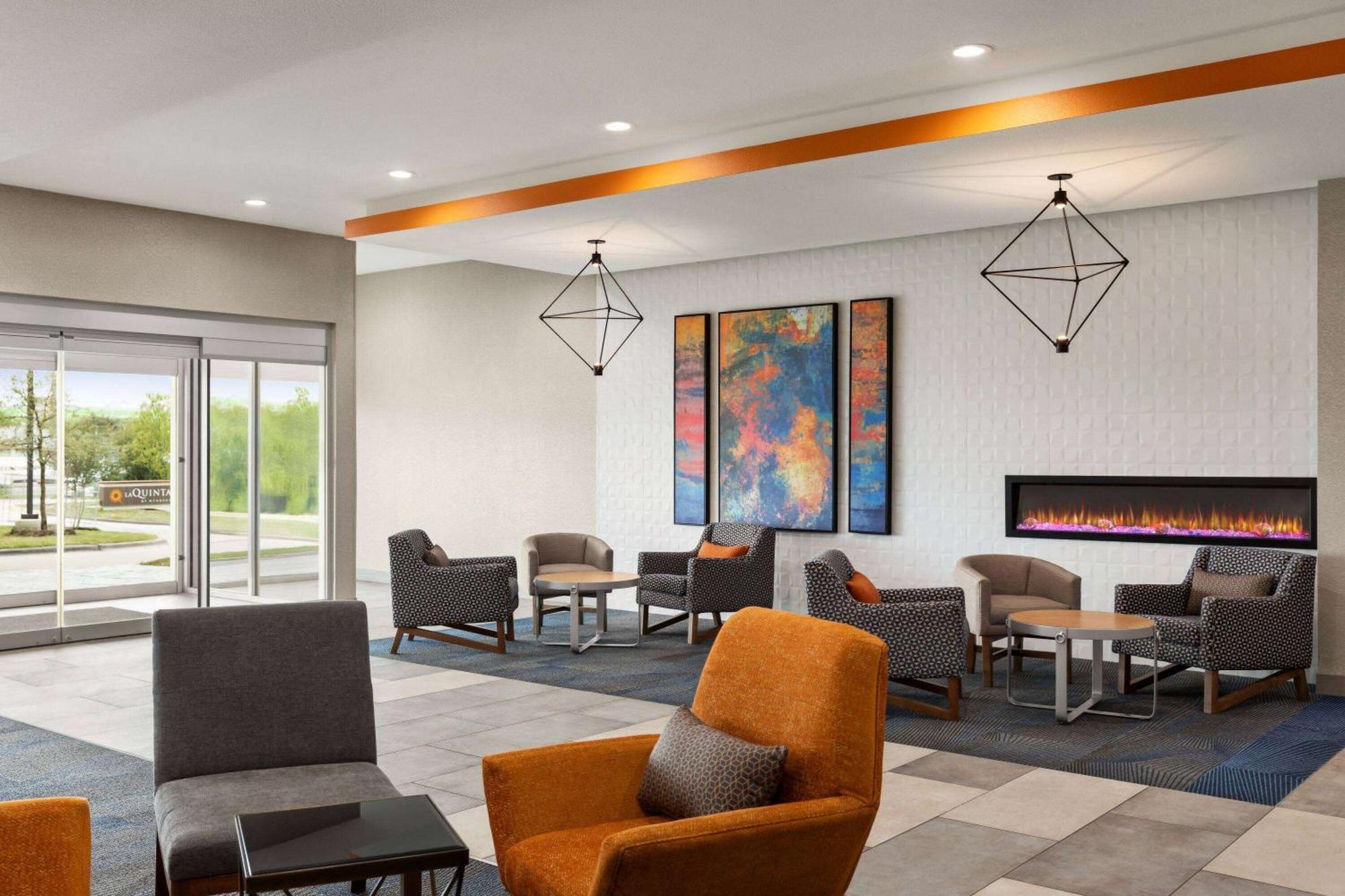 La Quinta Inn & Suites By Wyndham Austin South Exteriör bild