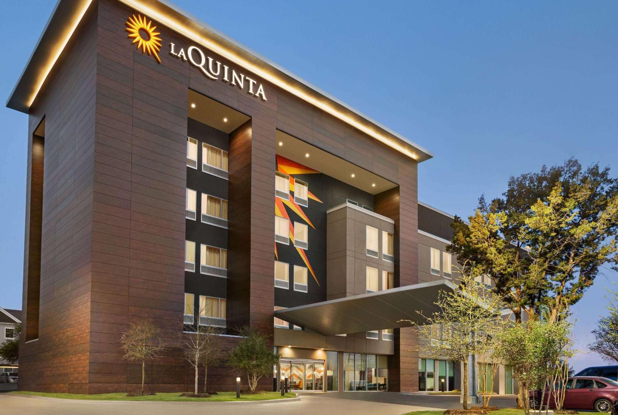 La Quinta Inn & Suites By Wyndham Austin South Exteriör bild