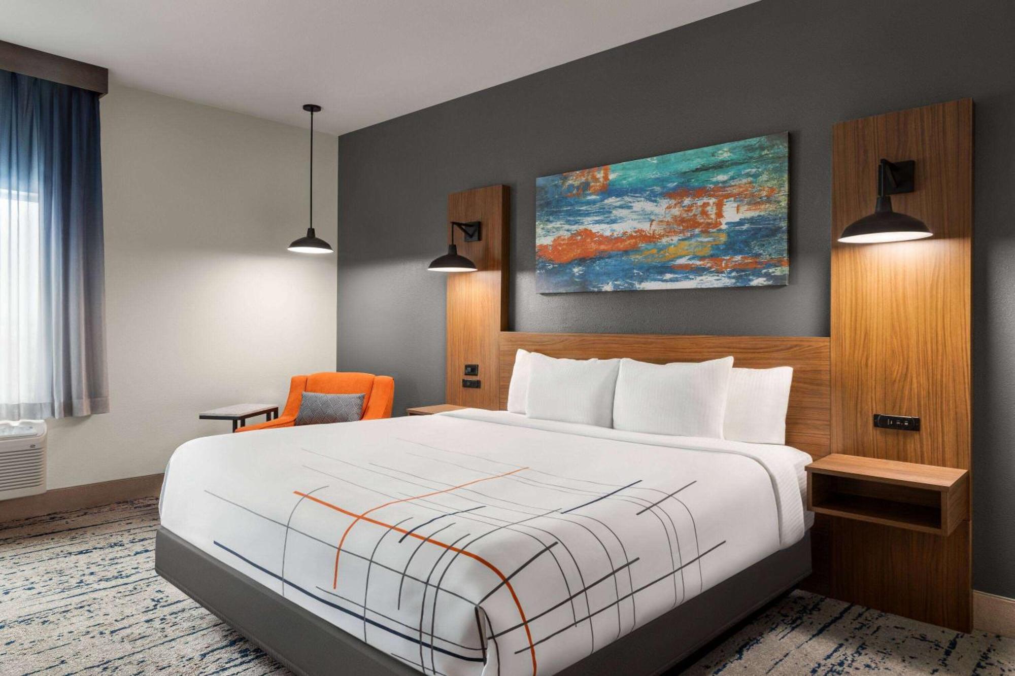 La Quinta Inn & Suites By Wyndham Austin South Exteriör bild