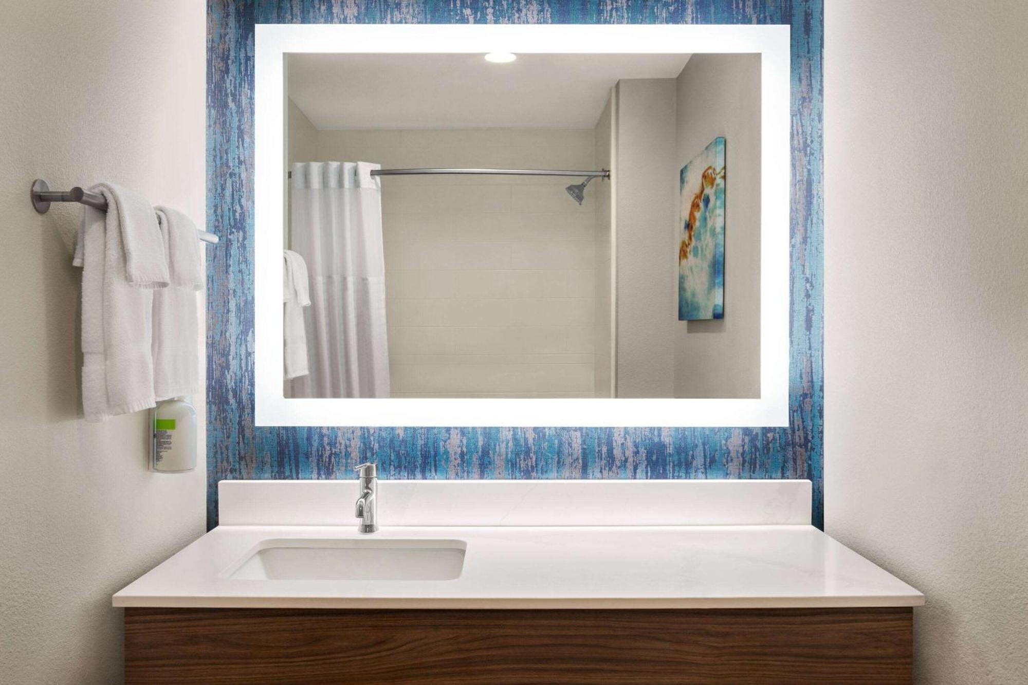 La Quinta Inn & Suites By Wyndham Austin South Exteriör bild