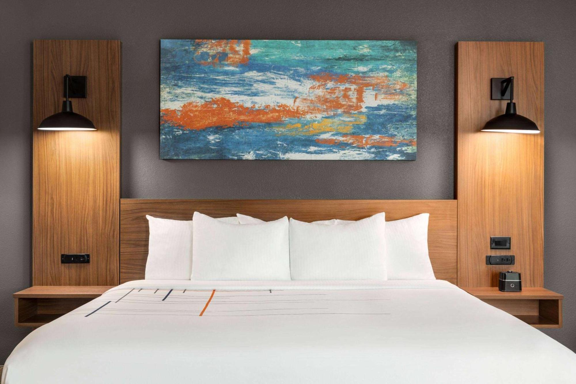 La Quinta Inn & Suites By Wyndham Austin South Exteriör bild