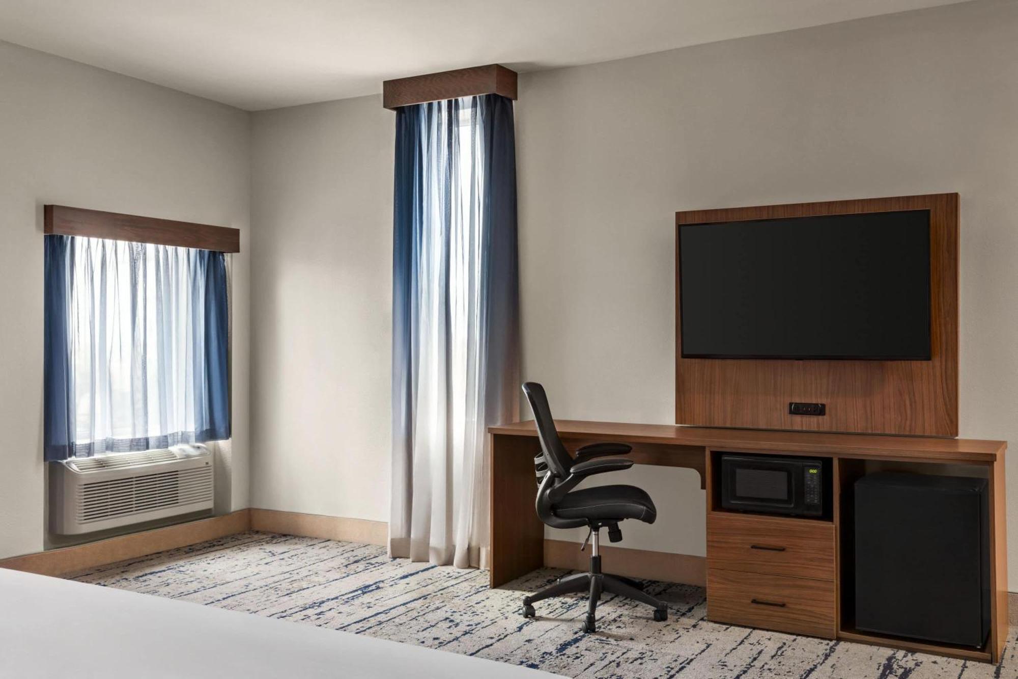 La Quinta Inn & Suites By Wyndham Austin South Exteriör bild